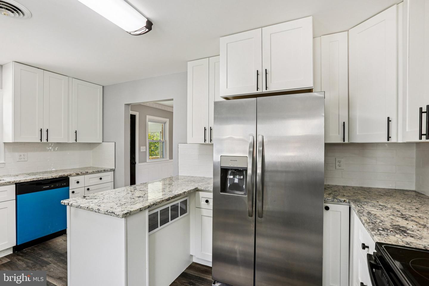 15474 Roxbury Rd Property Photo 14