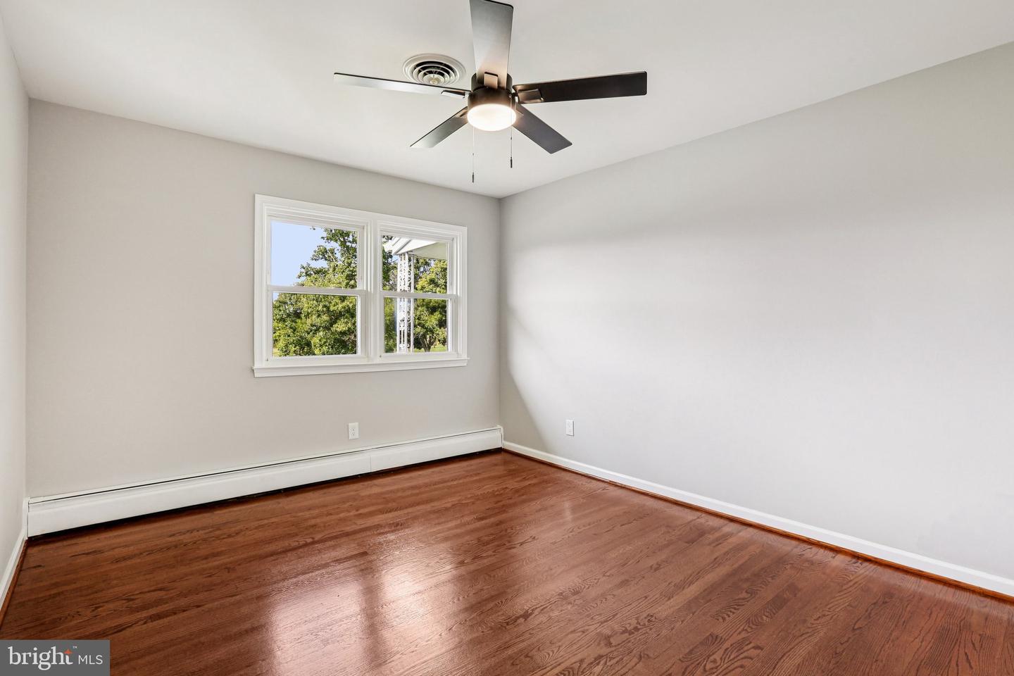 15474 Roxbury Rd Property Photo 19