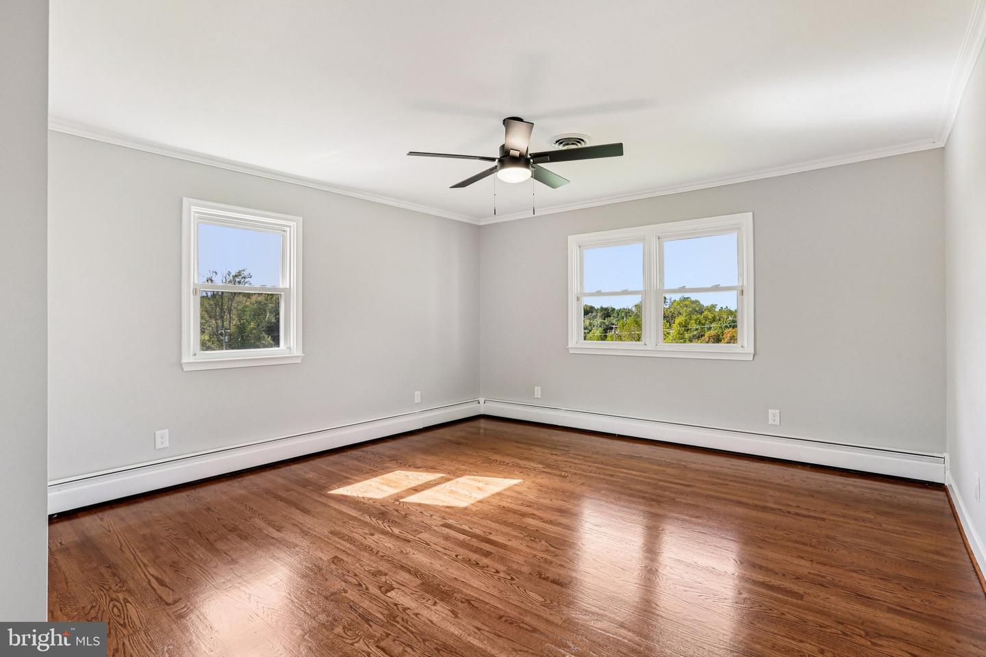15474 Roxbury Rd Property Photo 21