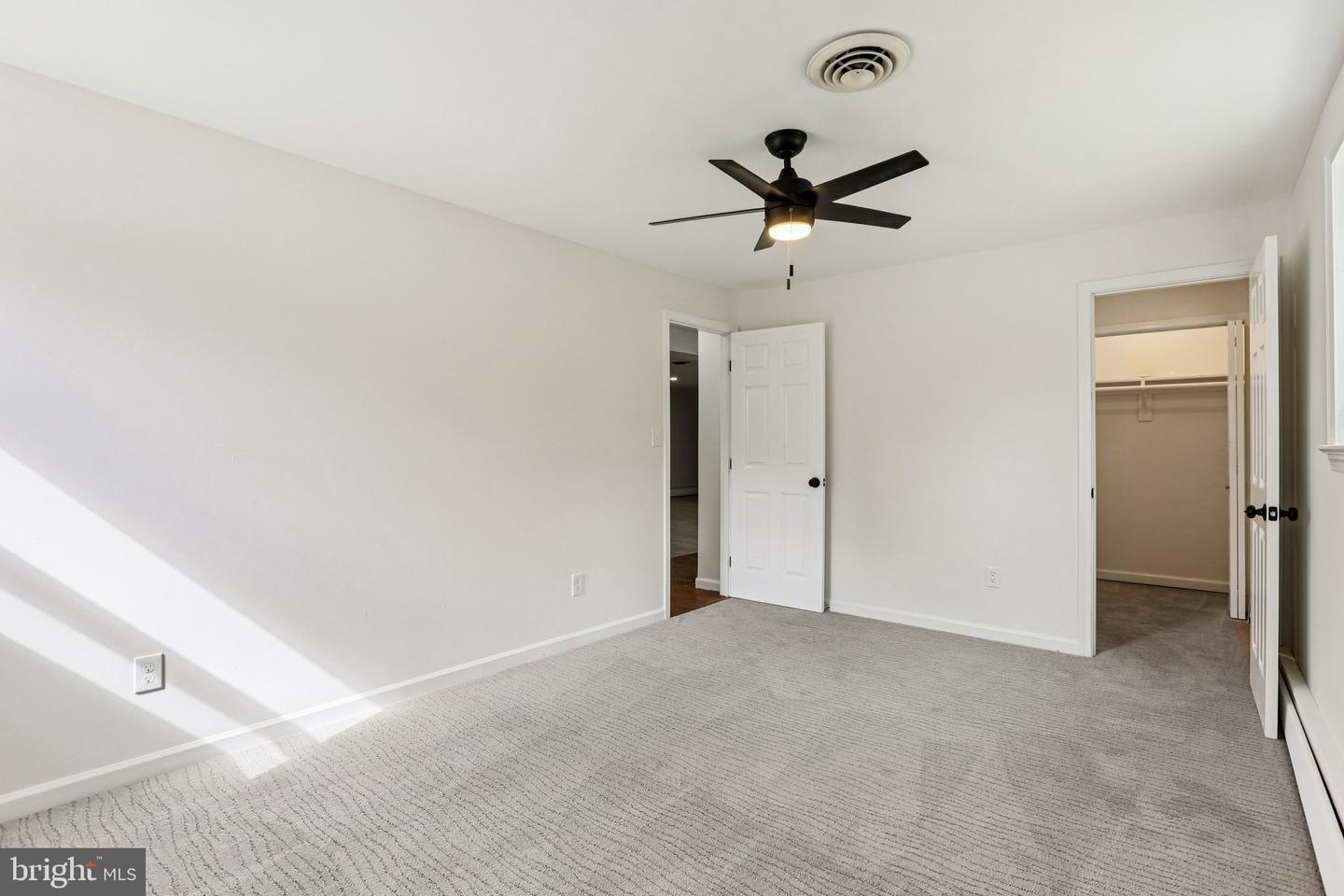 15474 Roxbury Rd Property Photo 27