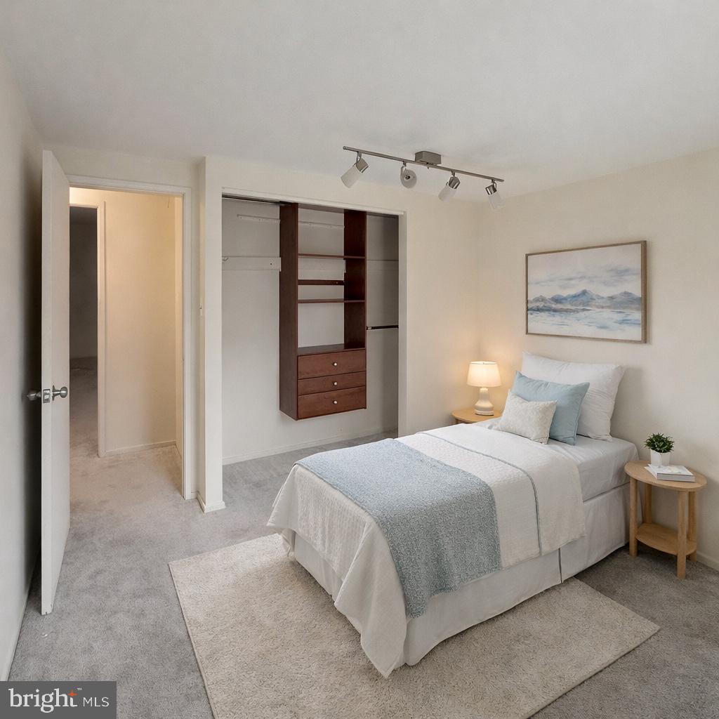 6915 Bugledrum Way Property Photo 14