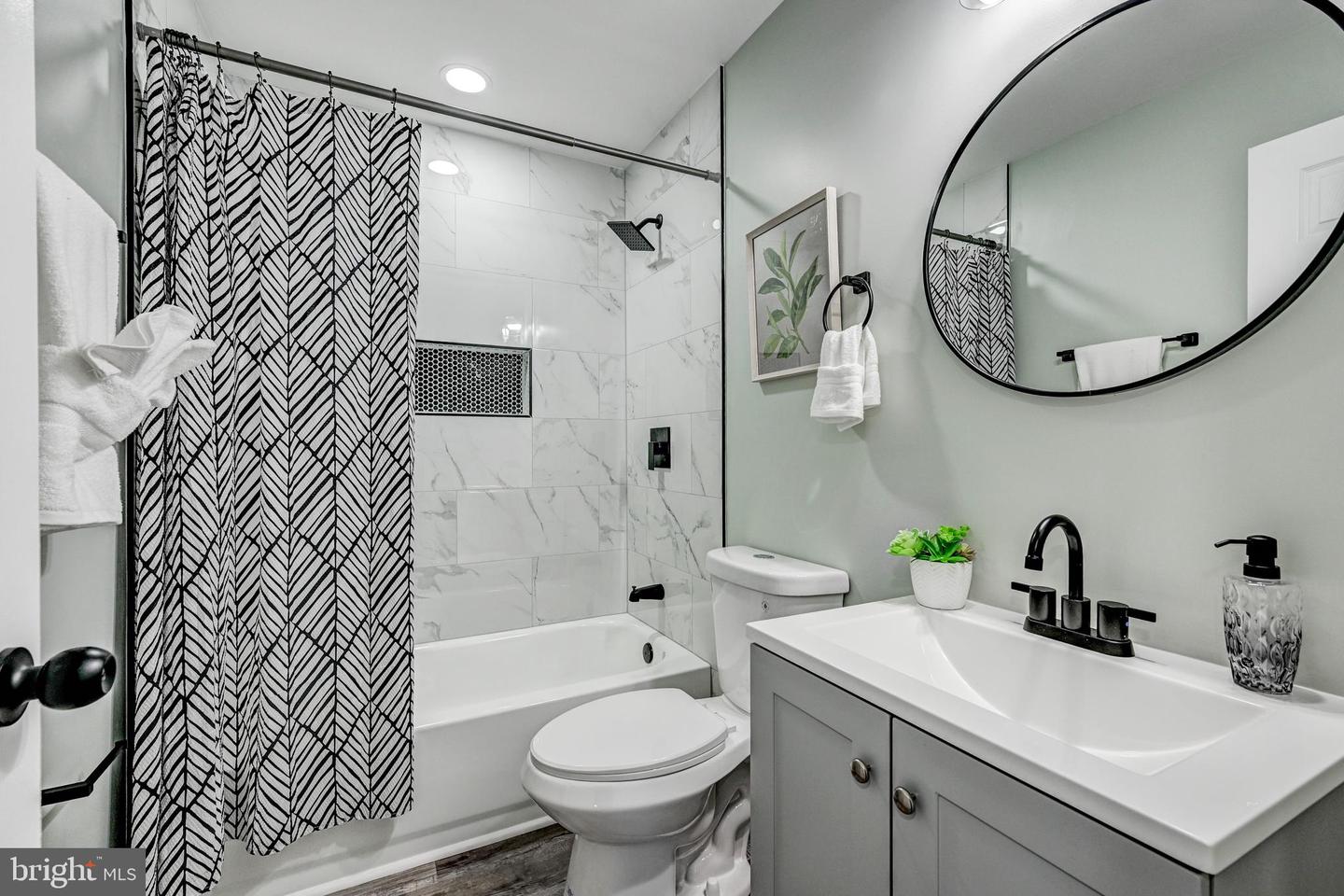 14081 Monticello Dr Property Photo 23