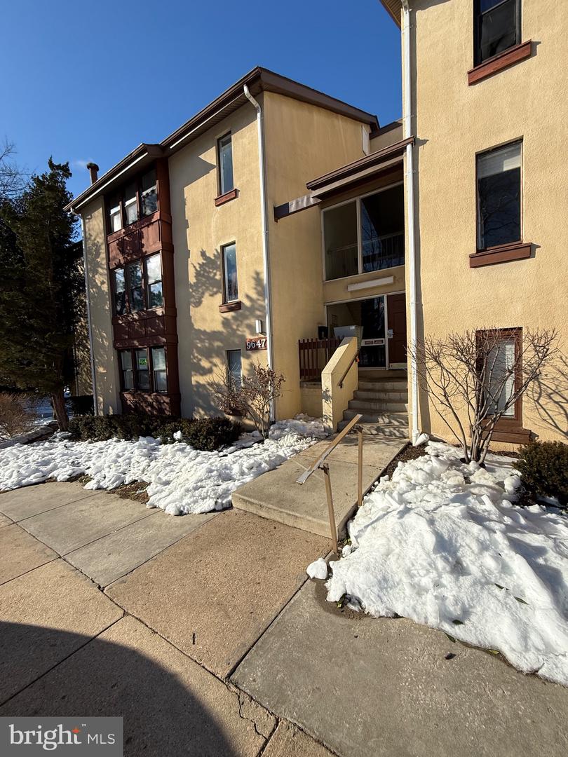9647 Whiteacre Rd #a3 Property Photo 1