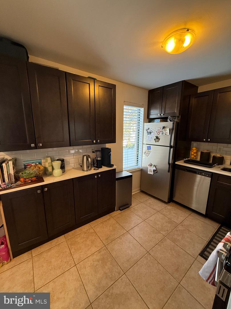 9647 Whiteacre Rd #a3 Property Photo 9