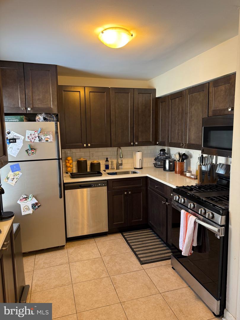 9647 Whiteacre Rd #a3 Property Photo 12