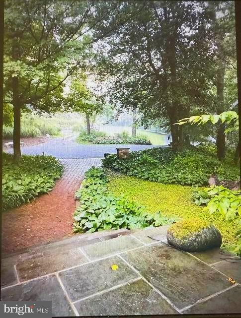 7244 Mink Hollow Rd Property Photo 4