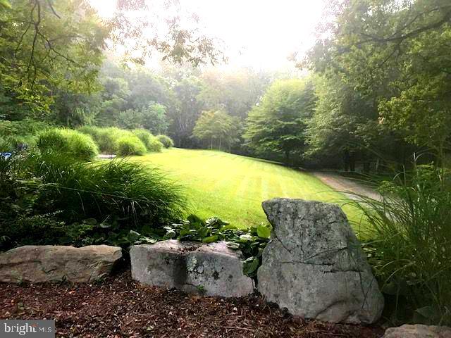 7244 Mink Hollow Rd Property Photo 5