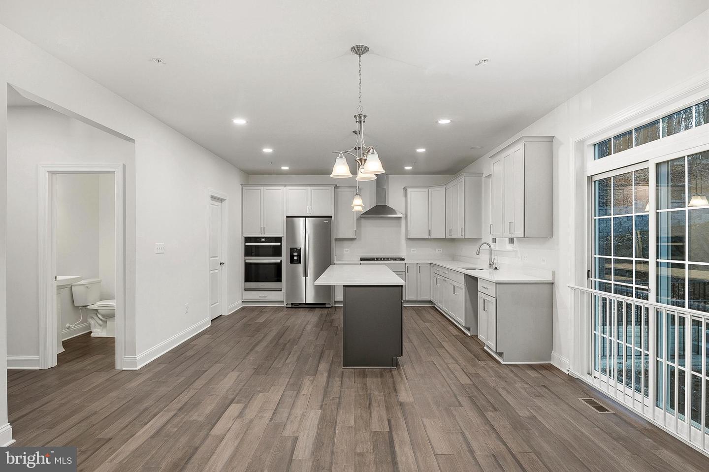 4484 Ilchester Rd Property Photo 18
