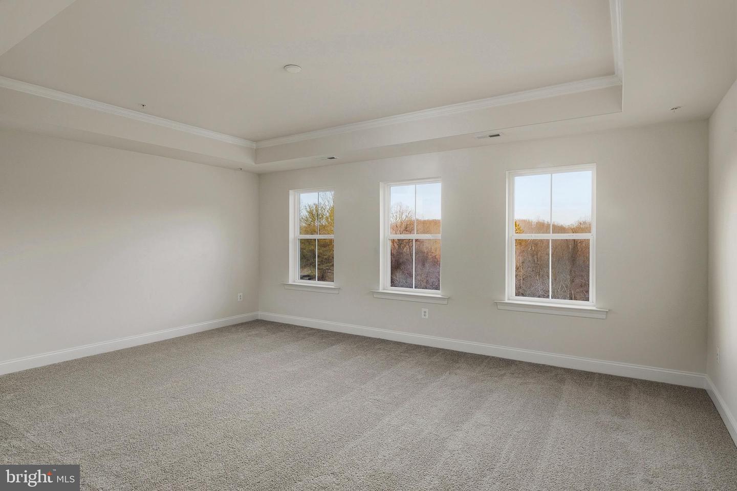 4484 Ilchester Rd Property Photo 24