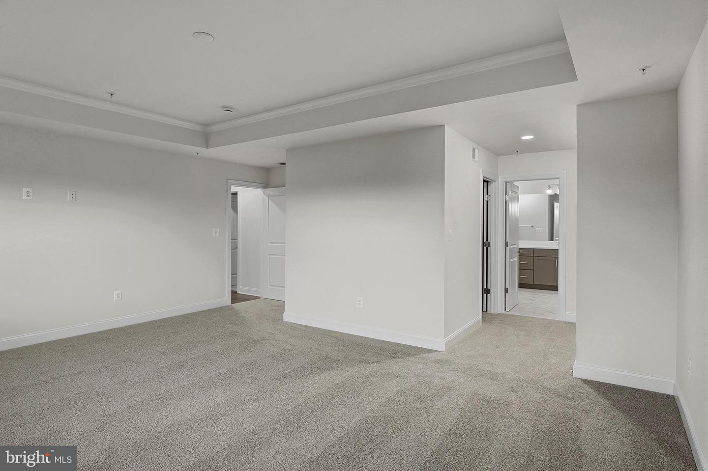 4484 Ilchester Rd Property Photo 26
