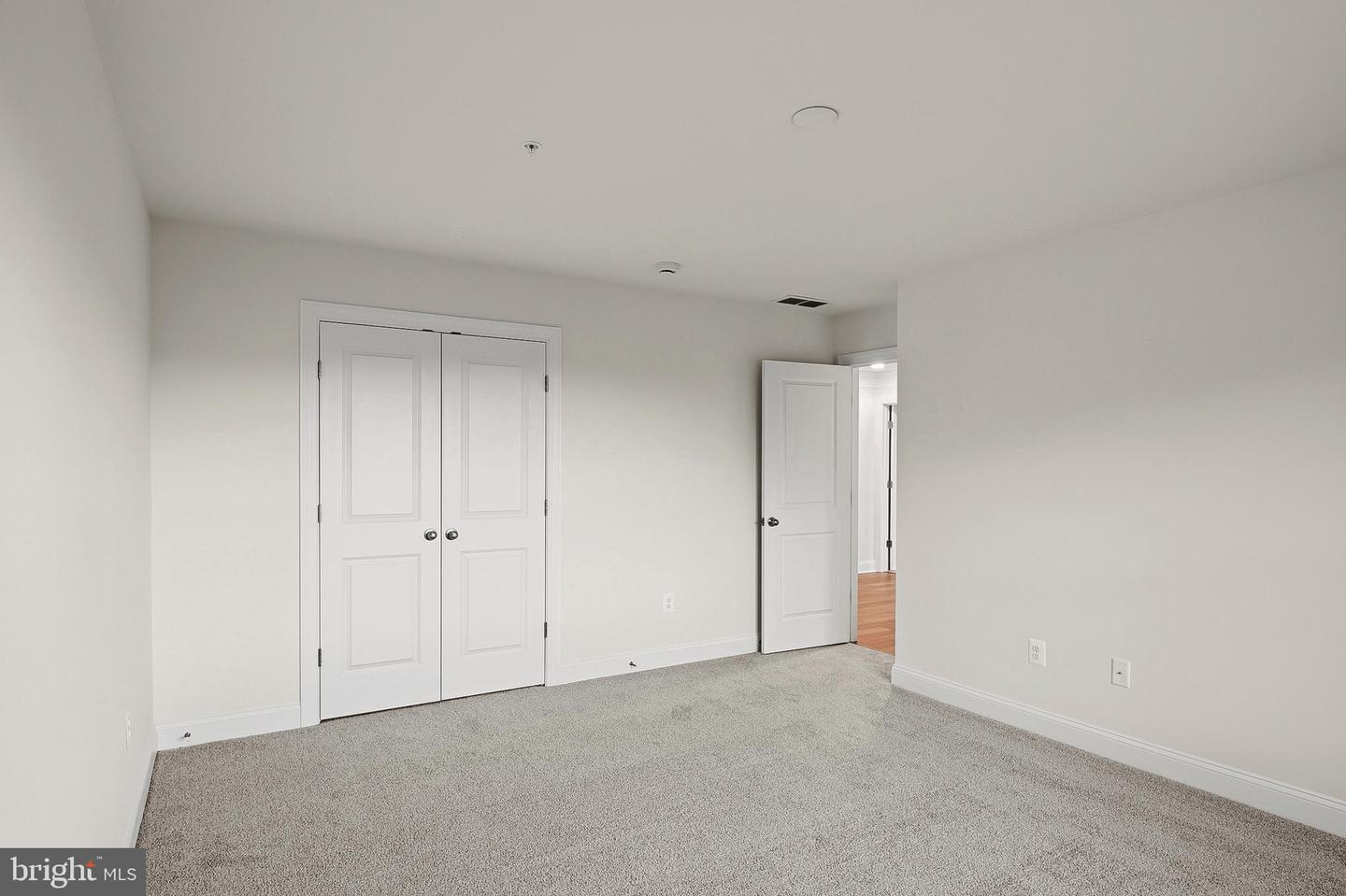 4484 Ilchester Rd Property Photo 29