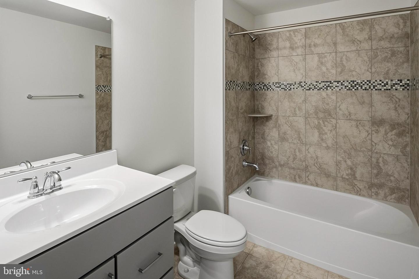 4484 Ilchester Rd Property Photo 39