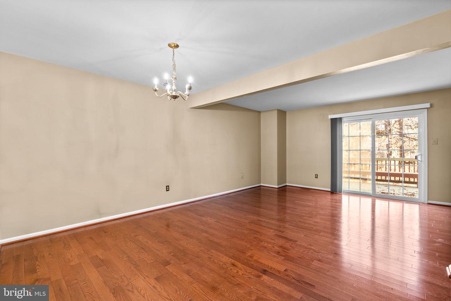 8871 Manahan Dr Property Photo 3