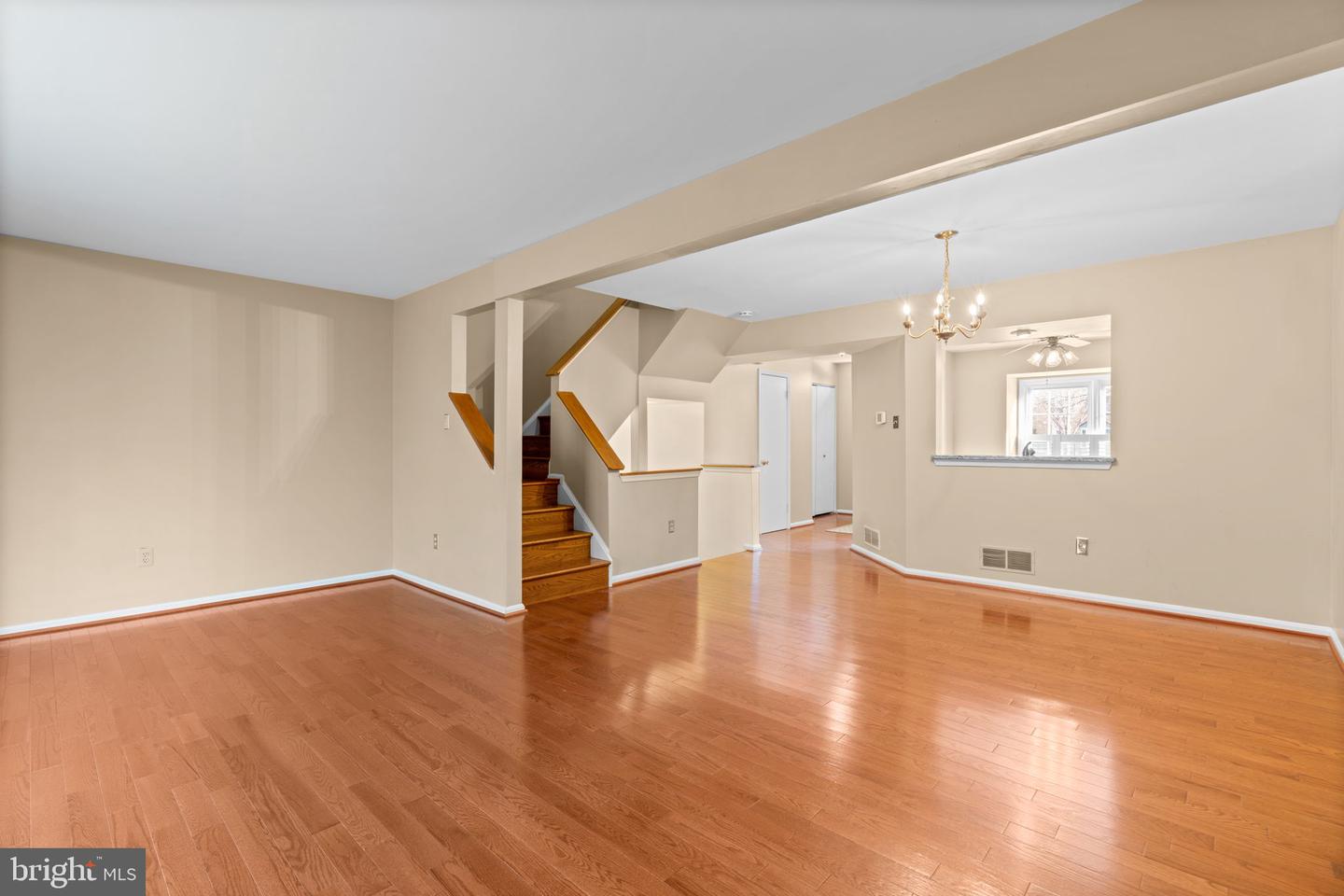 8871 Manahan Dr Property Photo 5