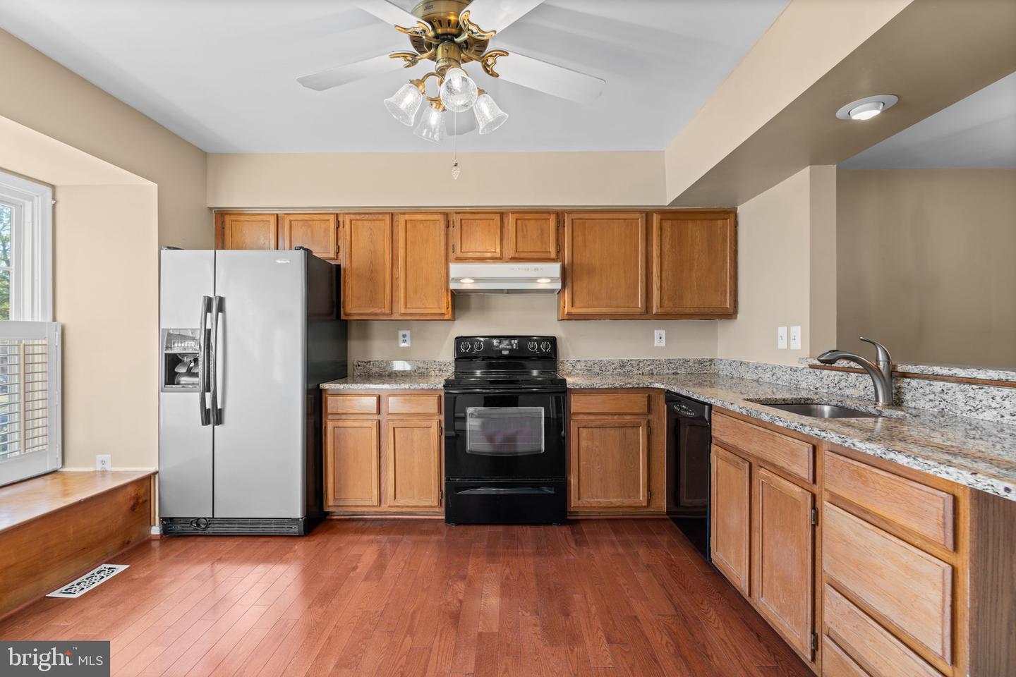 8871 Manahan Dr Property Photo 6