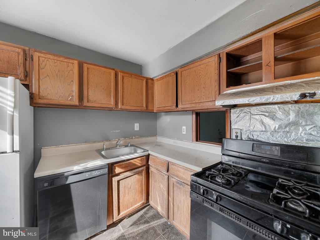 9635 Whiteacre Rd #b-2 Property Photo 11