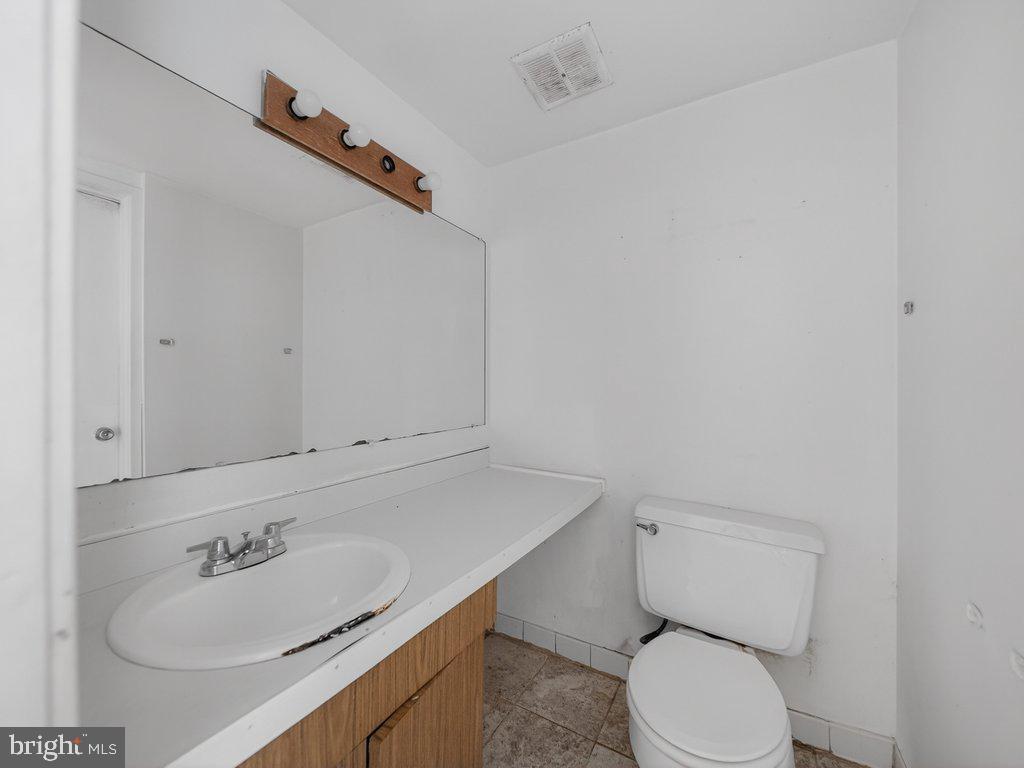 9635 Whiteacre Rd #b-2 Property Photo 17