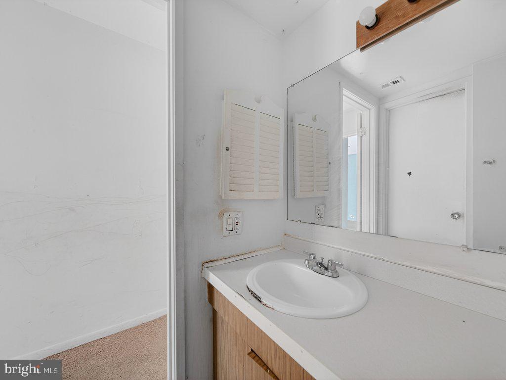 9635 Whiteacre Rd #b-2 Property Photo 18
