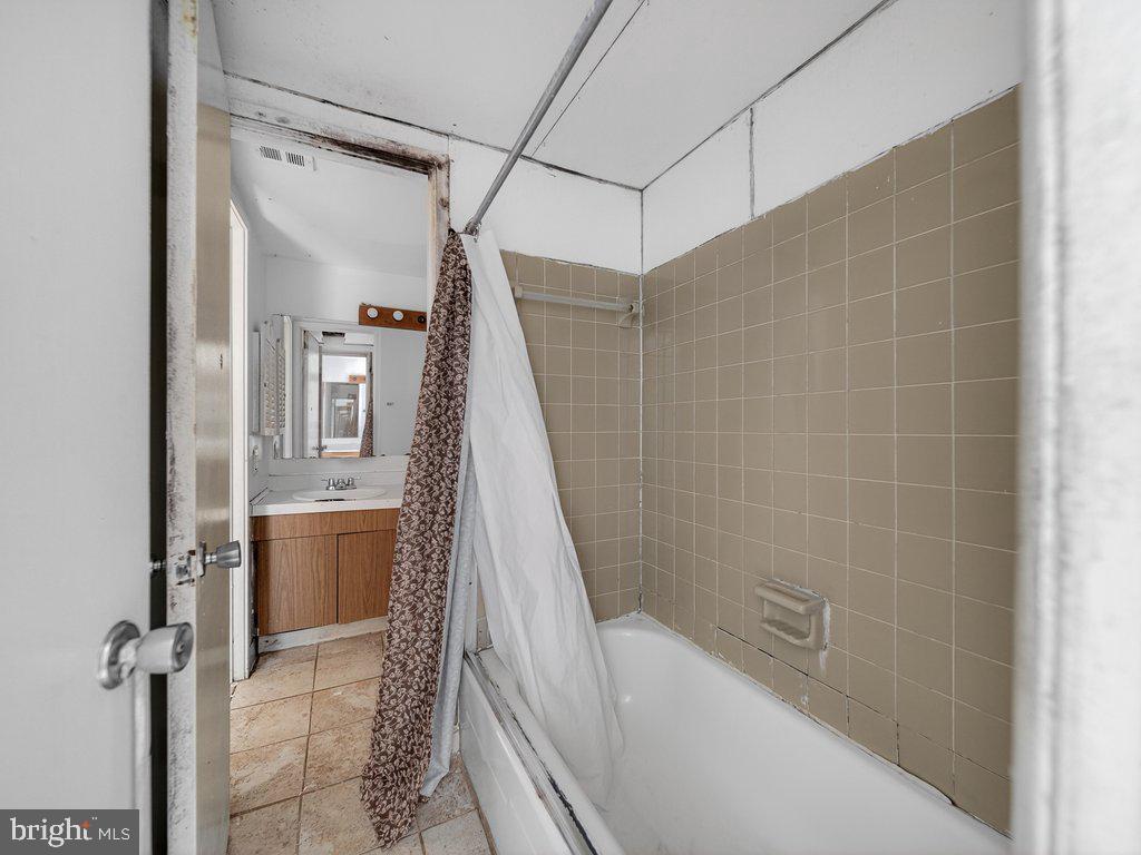 9635 Whiteacre Rd #b-2 Property Photo 25