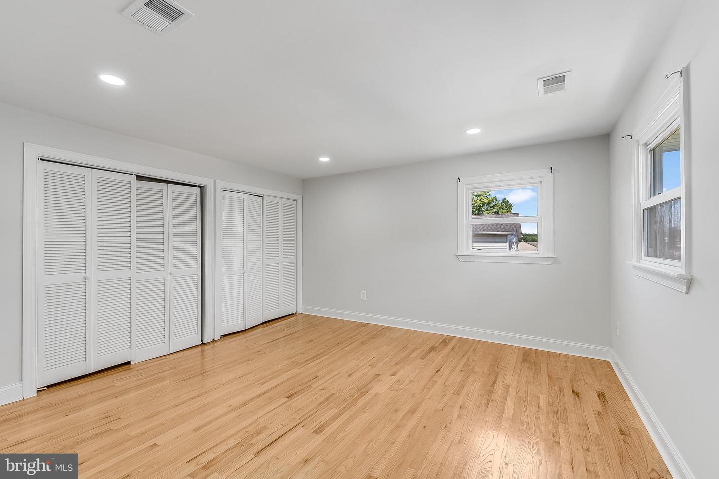 6354 Loudon Ave Property Photo 16