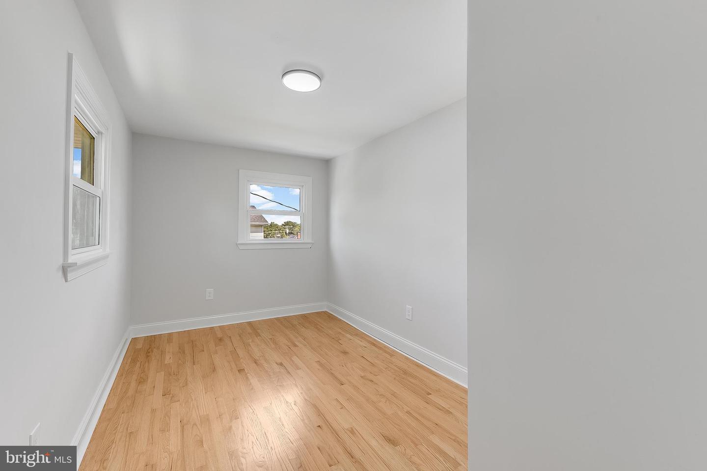 6354 Loudon Ave Property Photo 21