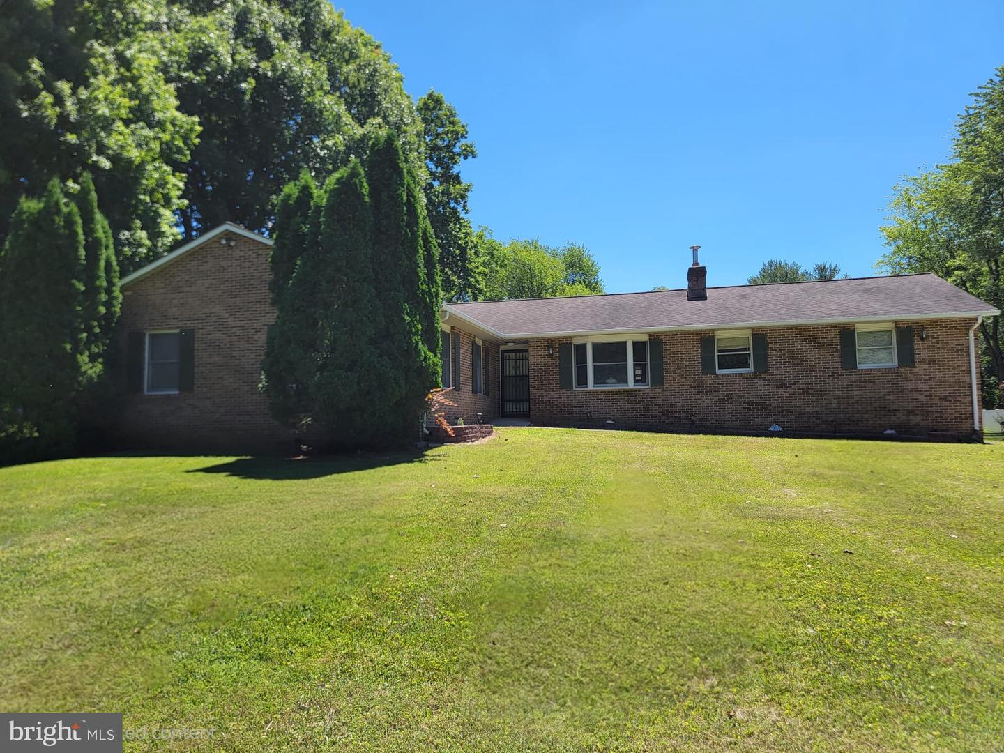 7401 Pindell School Rd Property Photo 2