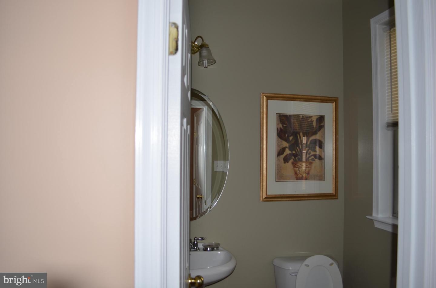 9631 Washington Ave Property Photo 4