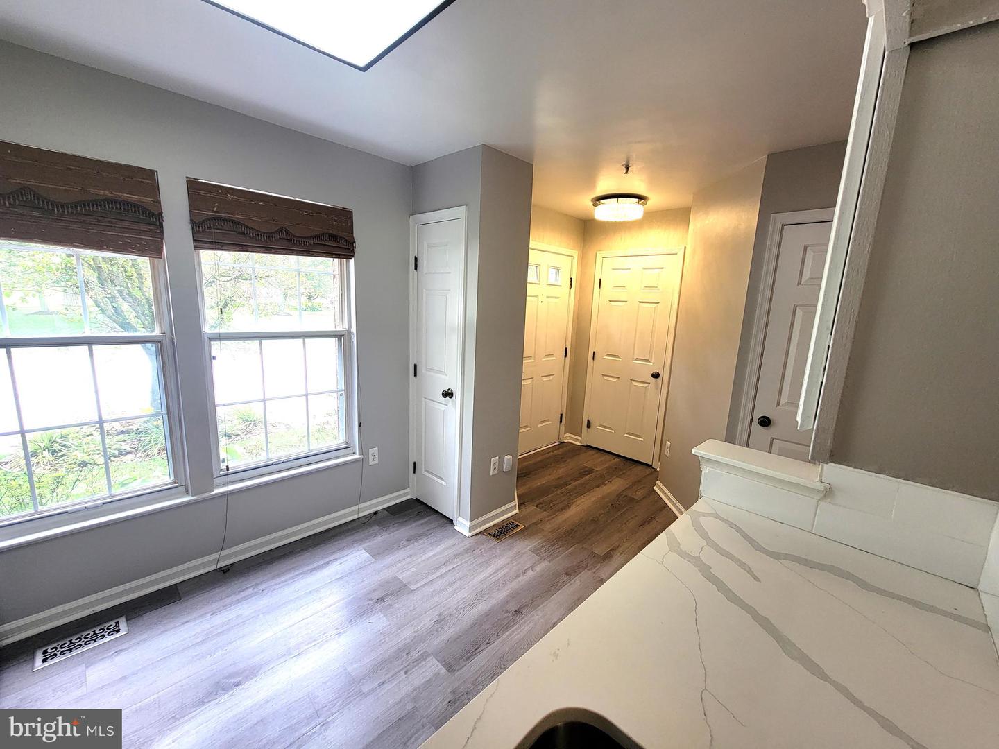 8702 Castlerock Ct Property Photo 8