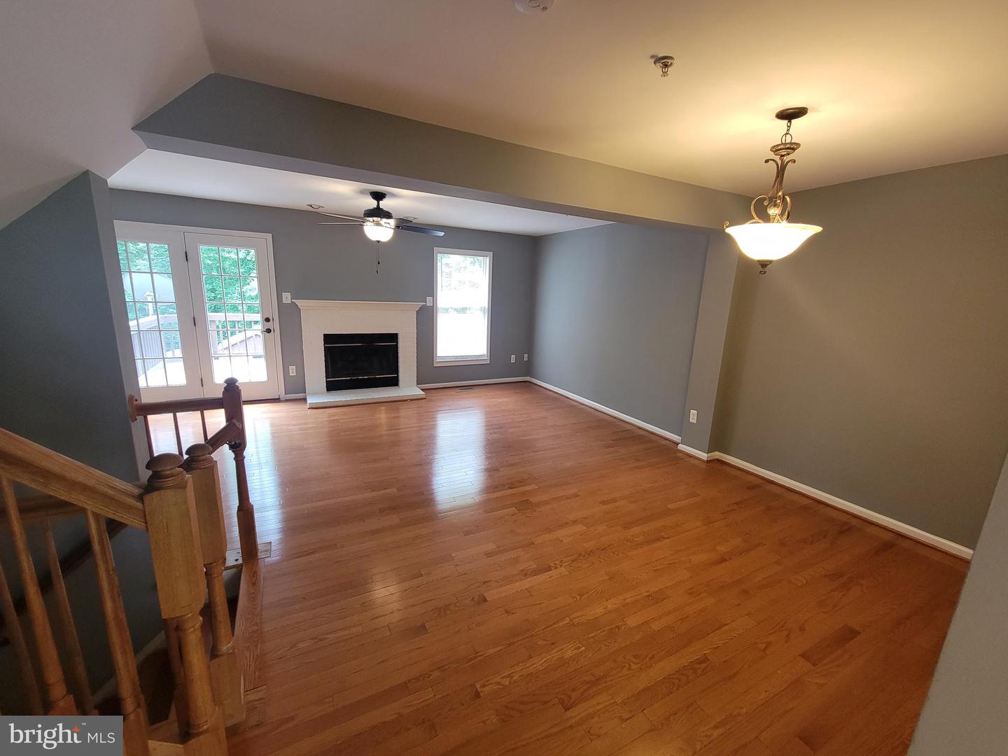 8702 Castlerock Ct Property Photo 12