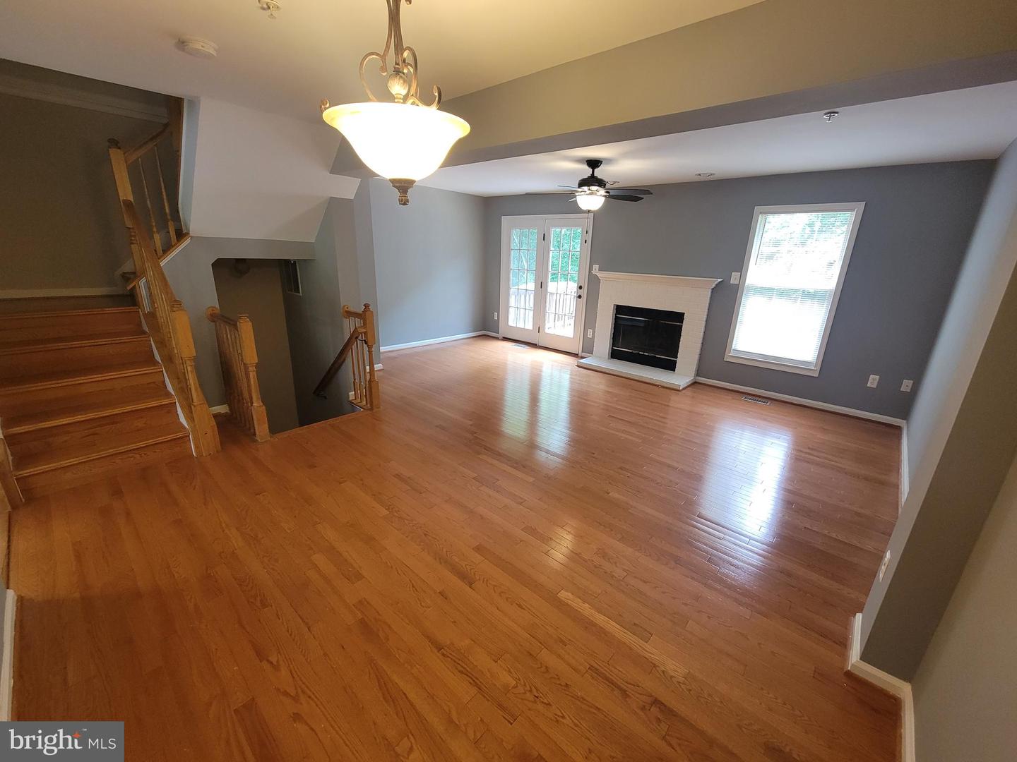 8702 Castlerock Ct Property Photo 13