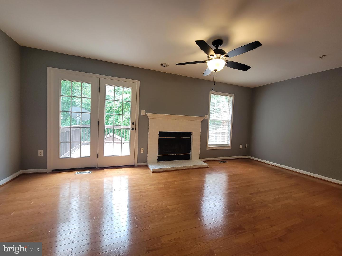 8702 Castlerock Ct Property Photo 18