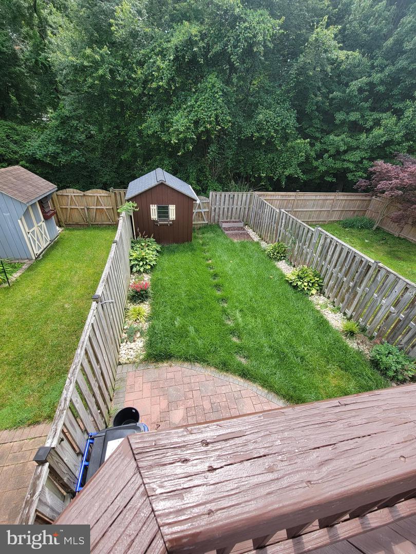 8702 Castlerock Ct Property Photo 24