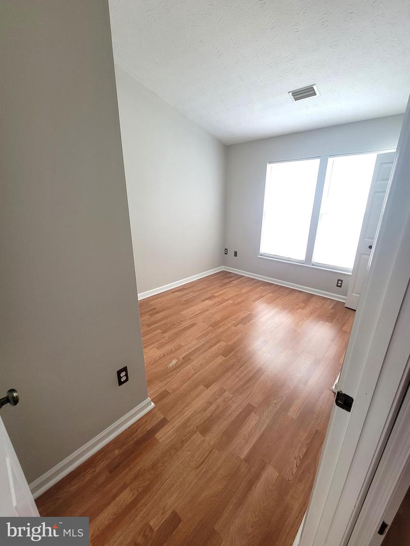 8702 Castlerock Ct Property Photo 45