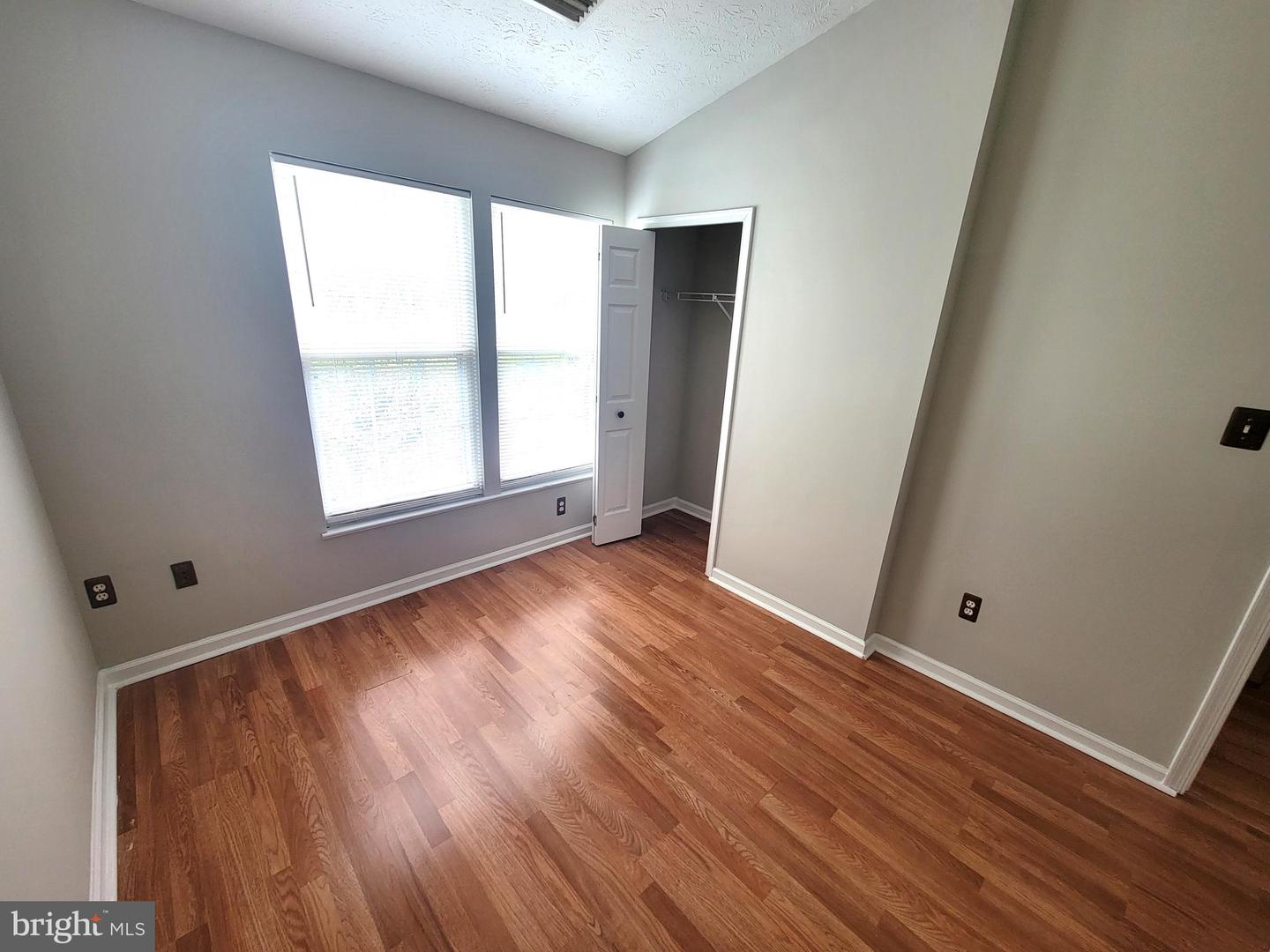 8702 Castlerock Ct Property Photo 47
