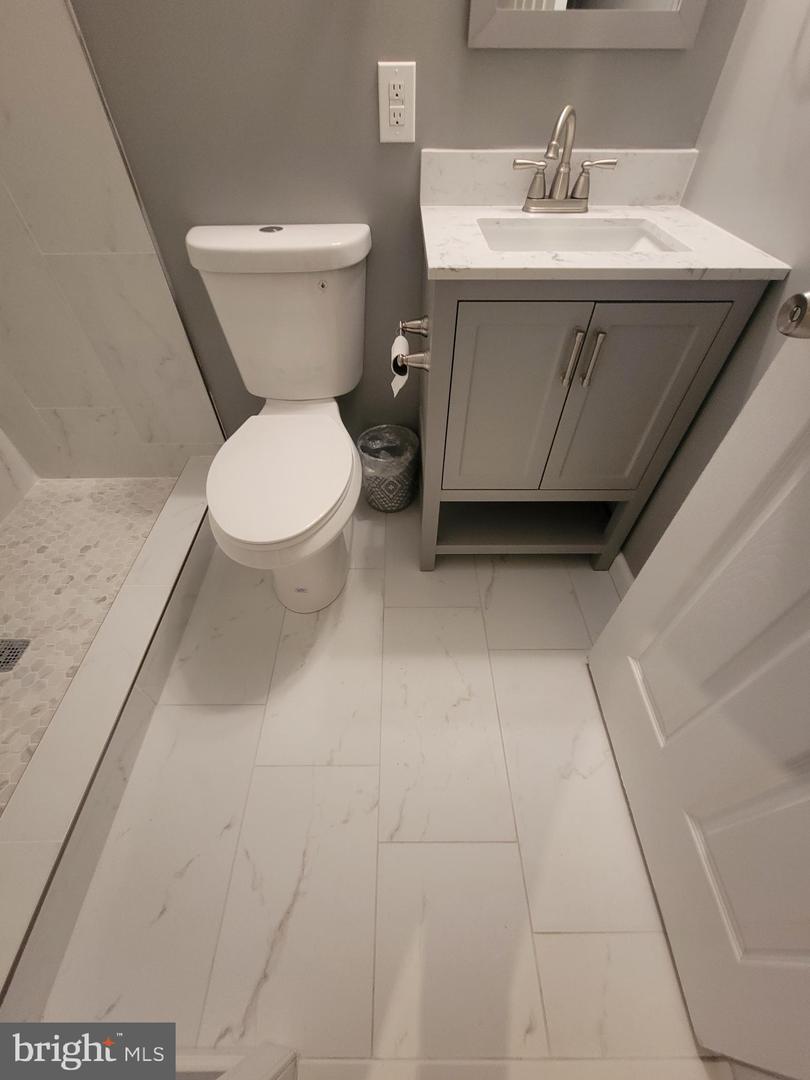 8702 Castlerock Ct Property Photo 56
