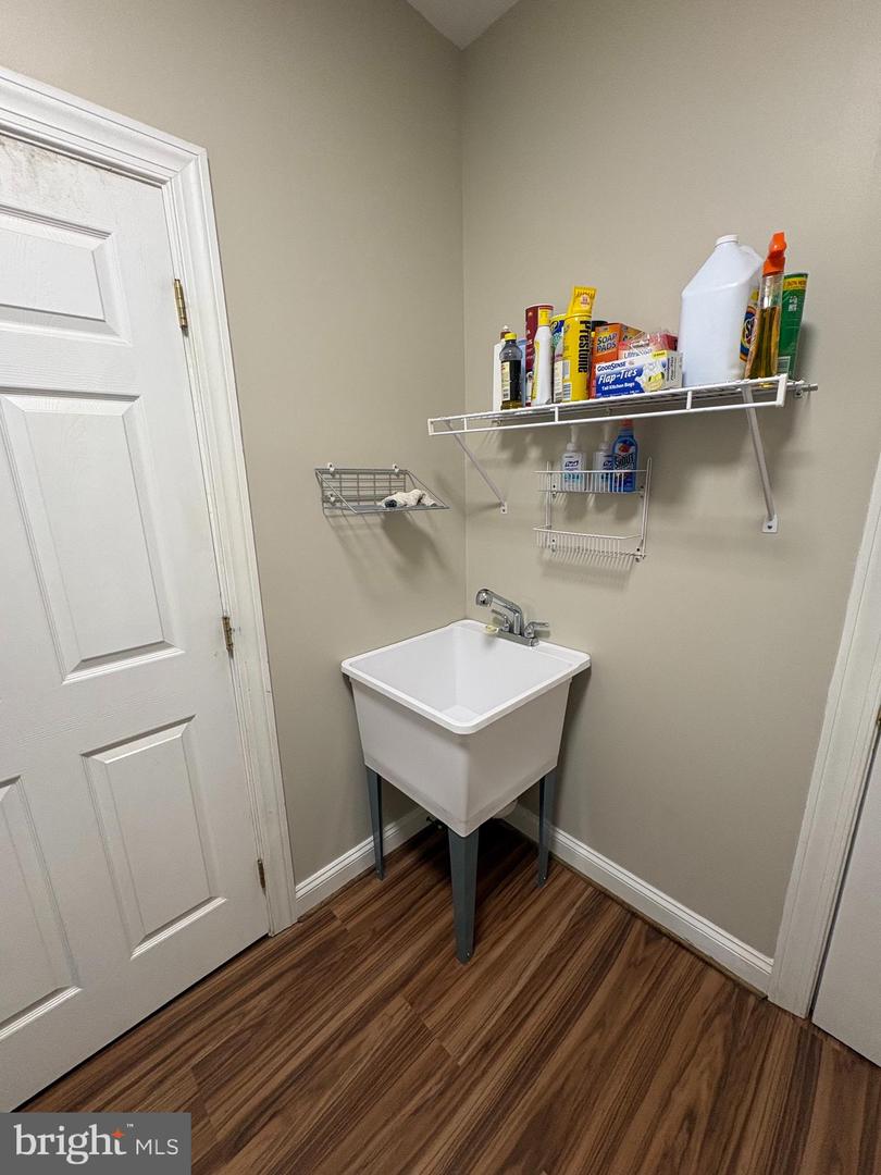 3357 Danmark Dr Property Photo 43