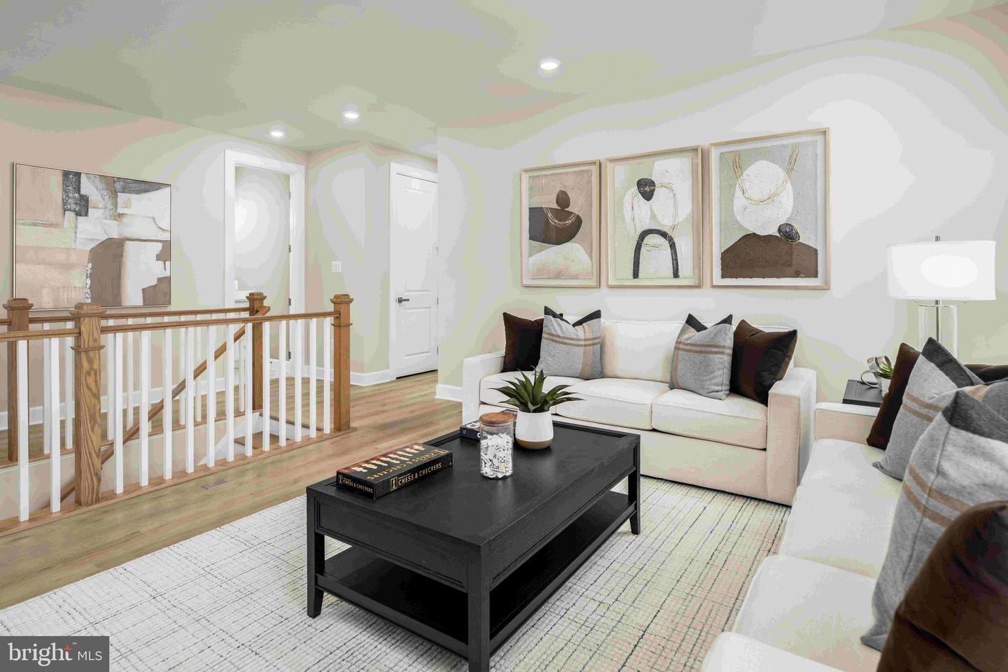 5451 Pondview Ln Property Photo 12