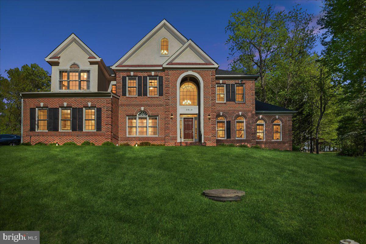 2010 Drovers Ln Property Photo 1