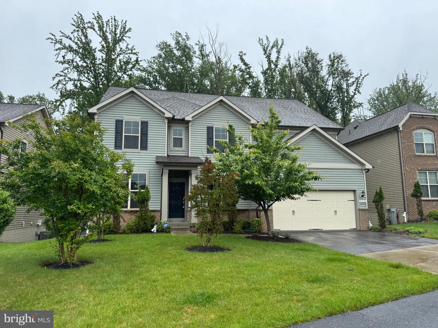 2410 Vineyard Springs Way Property Photo 1