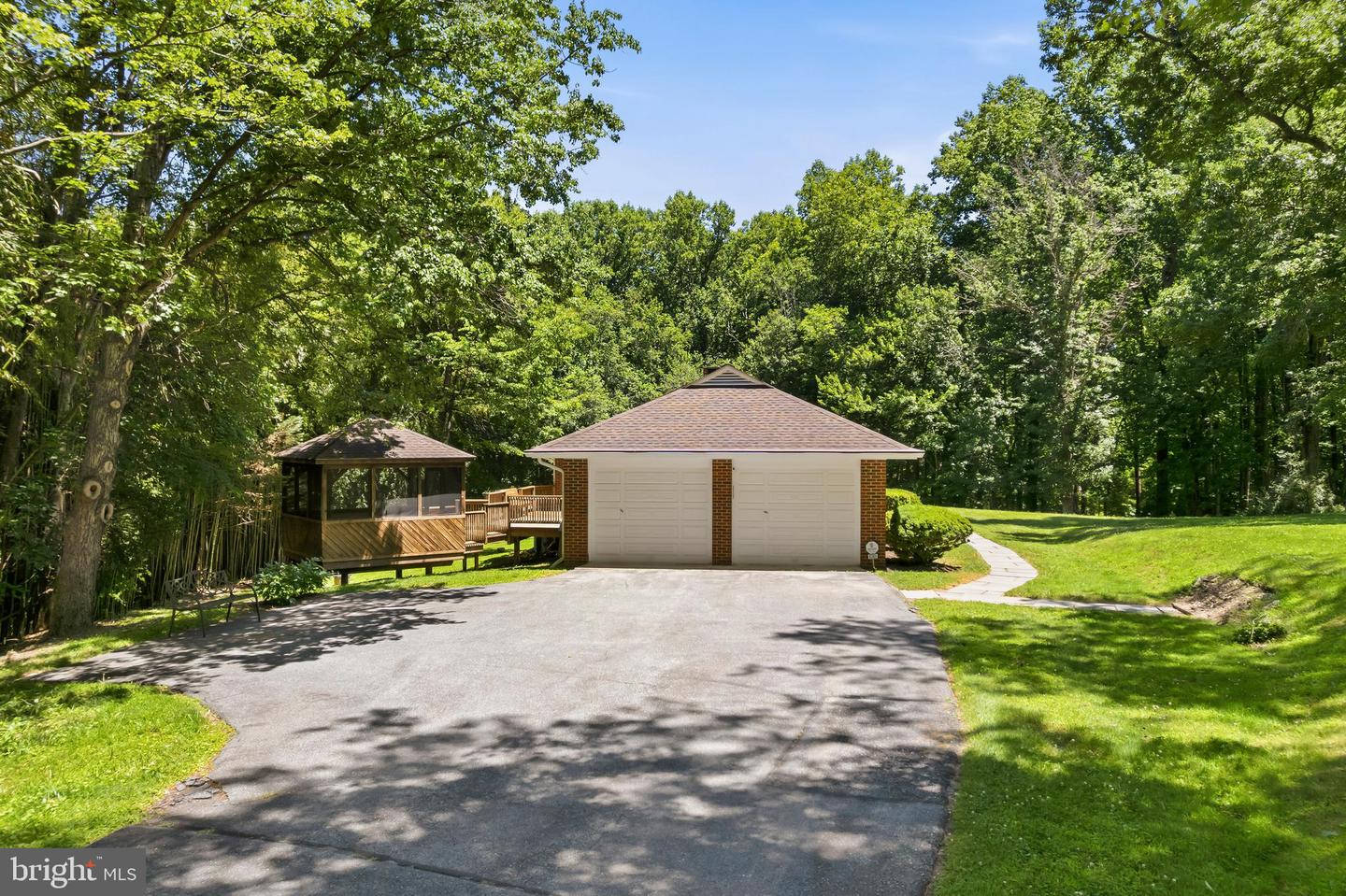 6281 Linkythorn Ln Property Photo 73