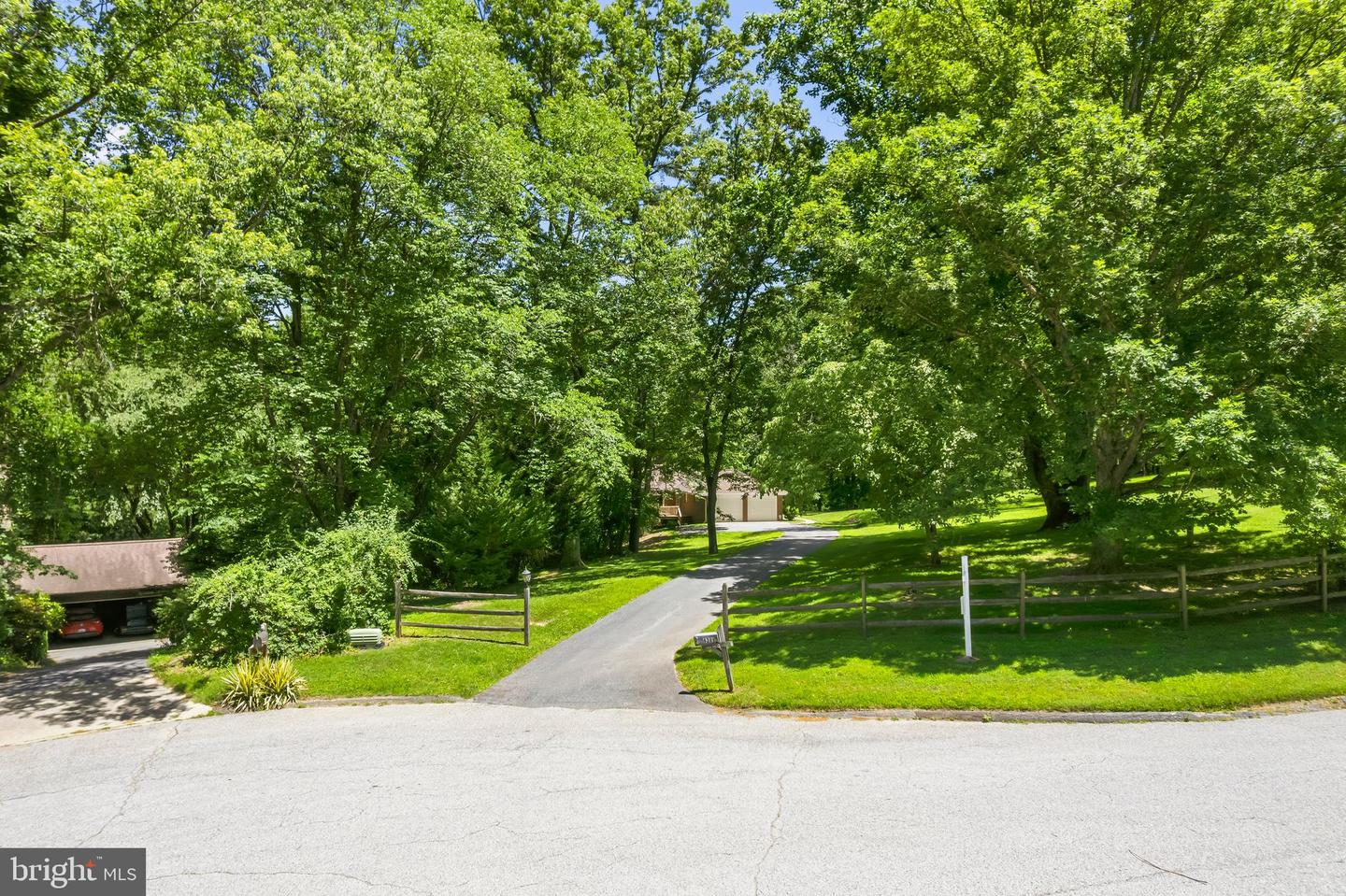 6281 Linkythorn Ln Property Photo 77