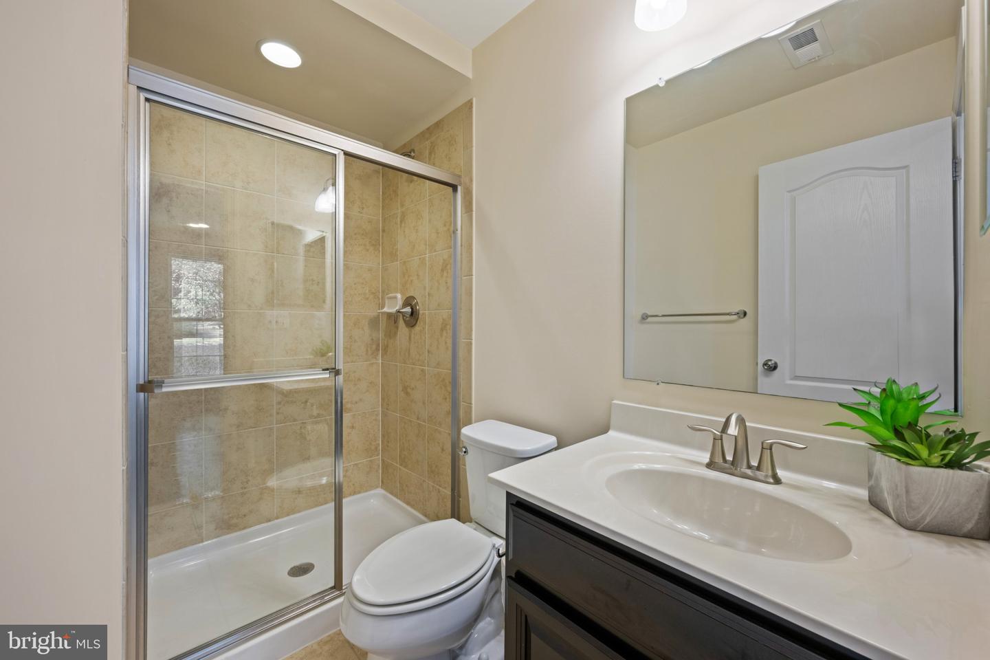 7062 Foxton Way Property Photo 9