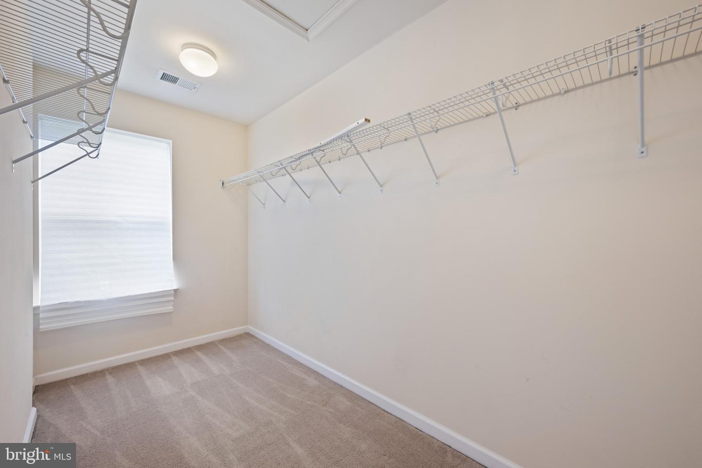 7062 Foxton Way Property Photo 28