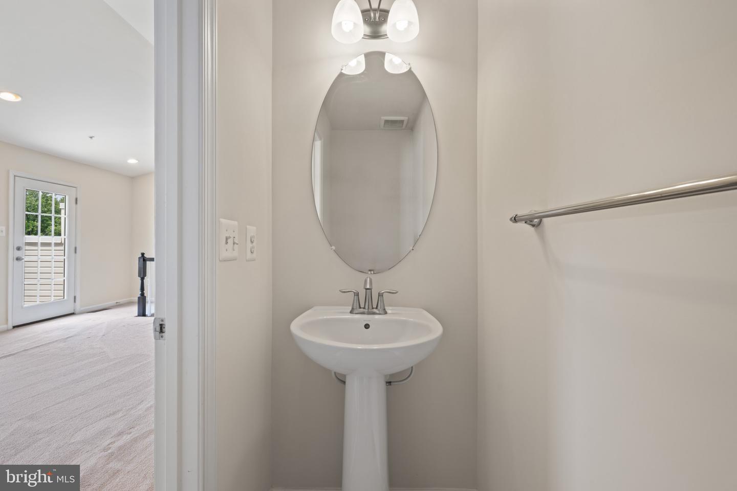 7062 Foxton Way Property Photo 38