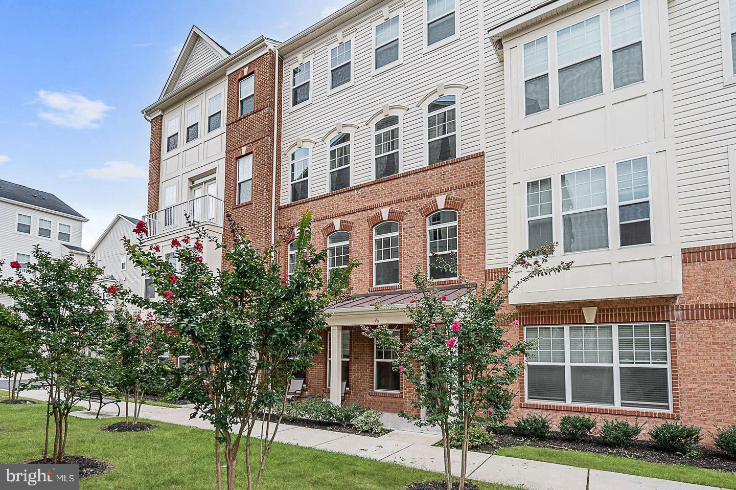 7312 Harlow Way #b Property Photo 1