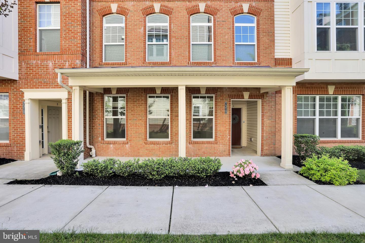 7312 Harlow Way #b Property Photo 4