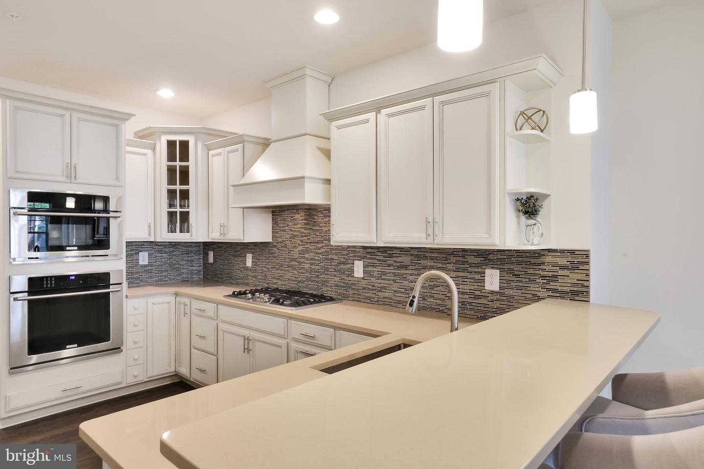 7312 Harlow Way #b Property Photo 14
