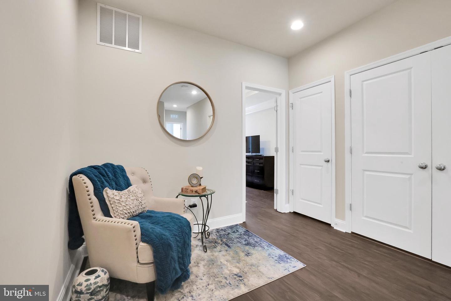 7312 Harlow Way #b Property Photo 28