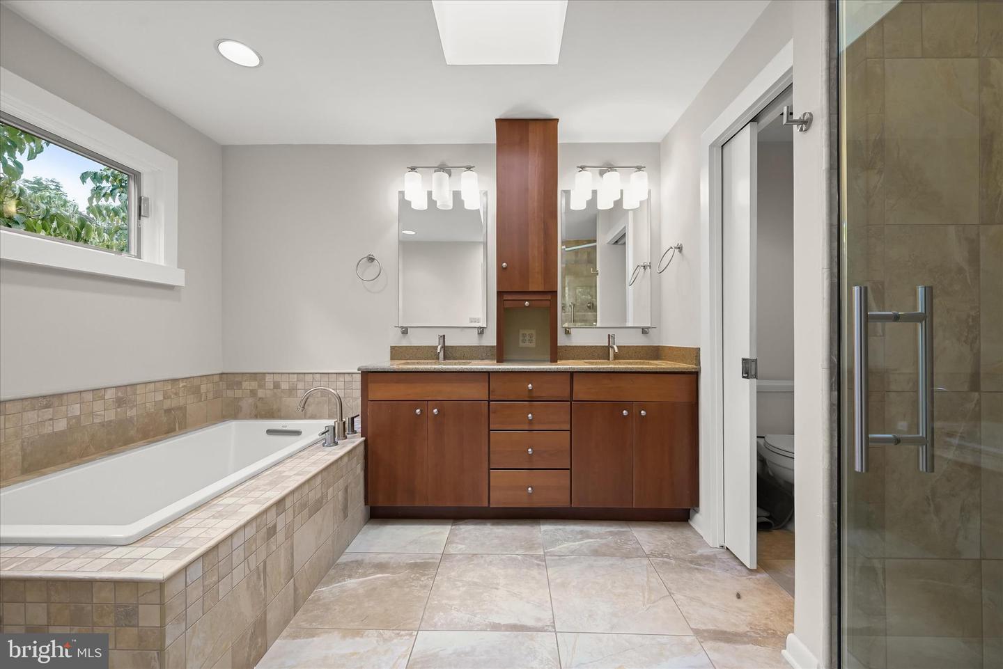 11811 Far Edge Path Property Photo 38
