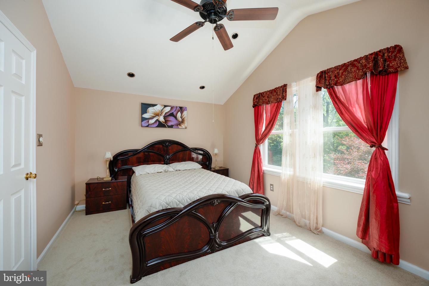 8615 Ridge Rd Property Photo 12